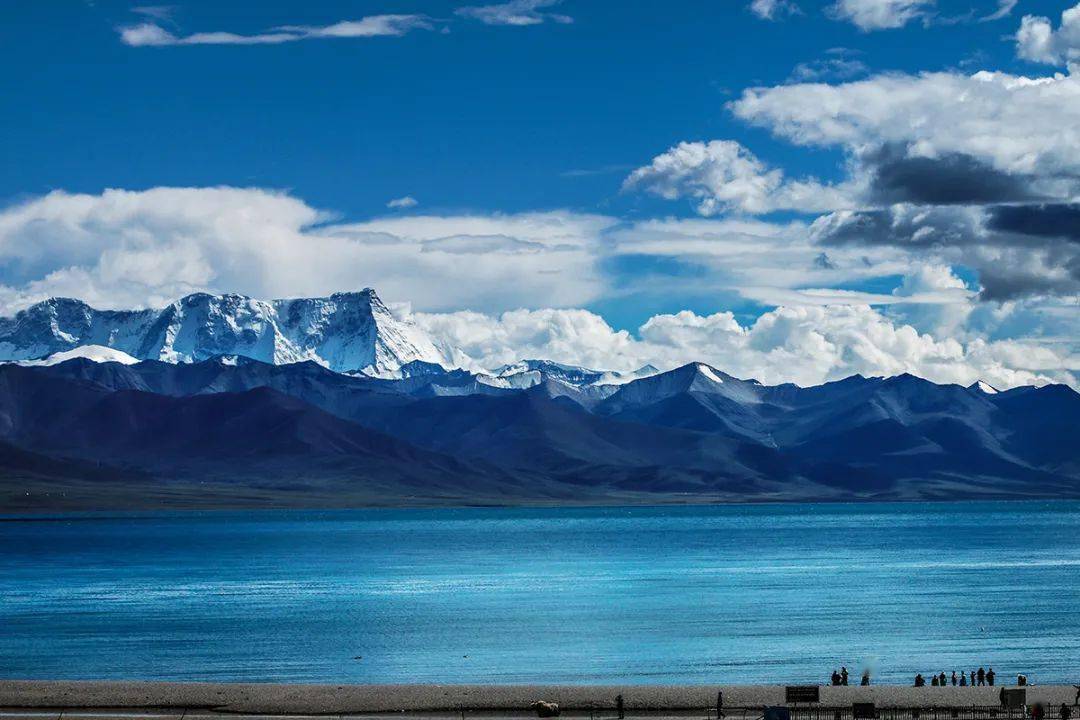 拉萨小巷深处的西藏时光秘境之旅