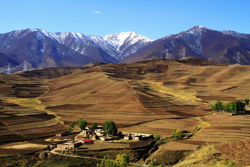 丝绸之路，甘肃的历史与现代之旅